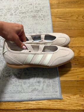 Barrera Mary Jane Adidas Pale Pink Suede Slip-On Flats with Cream Stripes